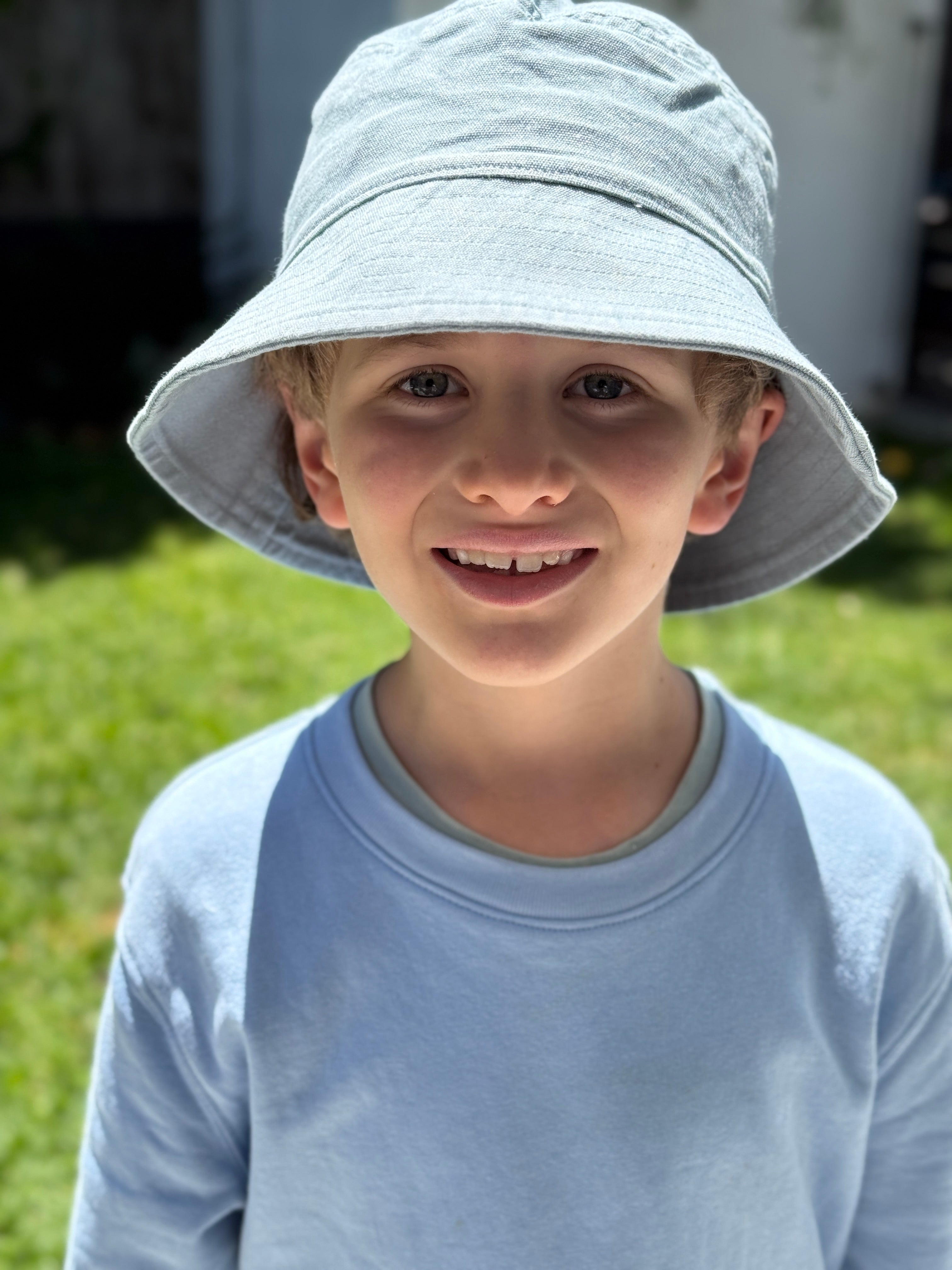 Organic cotton blue hat